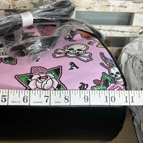 Ed Hardy Pink Y2K‎ Thermal Lunch Tote Hot or Cold Dual Straps Skulls Butterflies - Picture 12 of 15